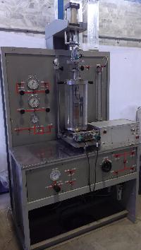 Pneumatic and Mechanical dynamic triaxial test