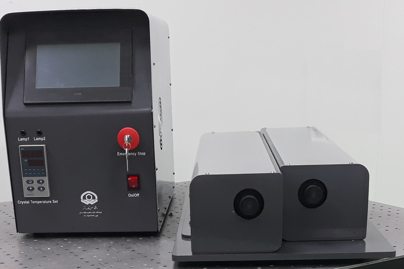 لیزر حالت جامد Nd:YAG فلش پمپ دو پالسی به همراه هارمونیک دوم (قابلاستفاده در تصویربرداری برای سرعت سنجی ذرات PIV و اسپکتروسکوپی لیزری LIBS)