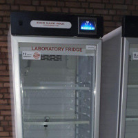 یخچال آزمایشگاهی