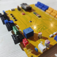 برد کنترل صنعتی شش محور CNC  بی سیم