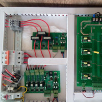 مجموعه آزمایشگاهی شبیه ساز صفحات خورشیدی (PV EMULATOR)