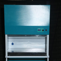 هود لامینار کلاس II  عرض 160 با دو فیلتر هپا/درب برقی /لامپ uv