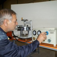 دستگاه غشا فشاری ( Pressure Membrane Apparatus)