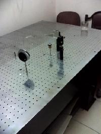 میز اپتیکی پنوماتیکی ضد لرزش 1 متر در 1 متر