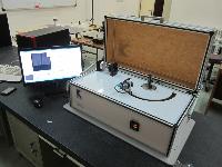 دستگاه ضخامت سنج لایه های نازک با استفاده از پراش فرنل از پله فازی