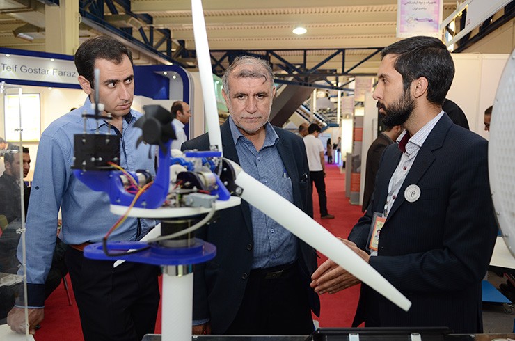چهارمین نمایشگاه تجهیزات و مواد آزمایشگاهی ساخت ایران؛ هم‌اکنون